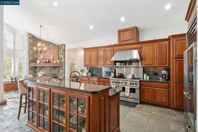 $2,850,000 | 2031 Scarlet Oak Place, Danville, CA 94506