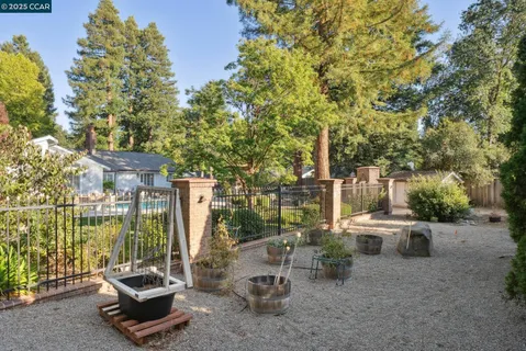 $2,749,000 | 2031 Scarlet Oak Place, Danville, CA 94506