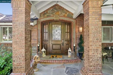 $2,749,000 | 2031 Scarlet Oak Place, Danville, CA 94506