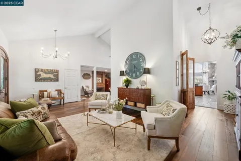 $2,749,000 | 2031 Scarlet Oak Place, Danville, CA 94506