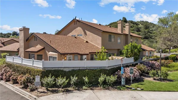 $625,000 | 22942 Banyan, Santa Clarita, CA 91390