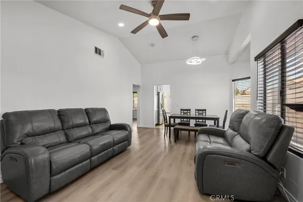 $625,000 | 22942 Banyan, Santa Clarita, CA 91390