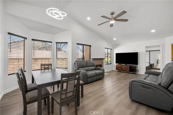 $625,000 | 22942 Banyan, Santa Clarita, CA 91390