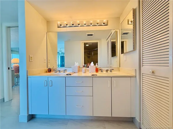 $6,000 | 8800 South Ocean Drive, Unit 806, Jensen Beach, FL 34957