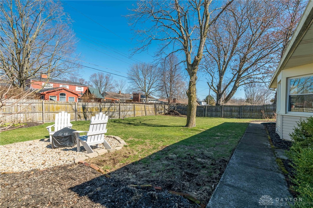 1463 Chelsea Road Troy, OH 45373 - Photo 35 of 39 This spacious private yard offers abundant outdoor enjoyment and relaxation opportunities.
