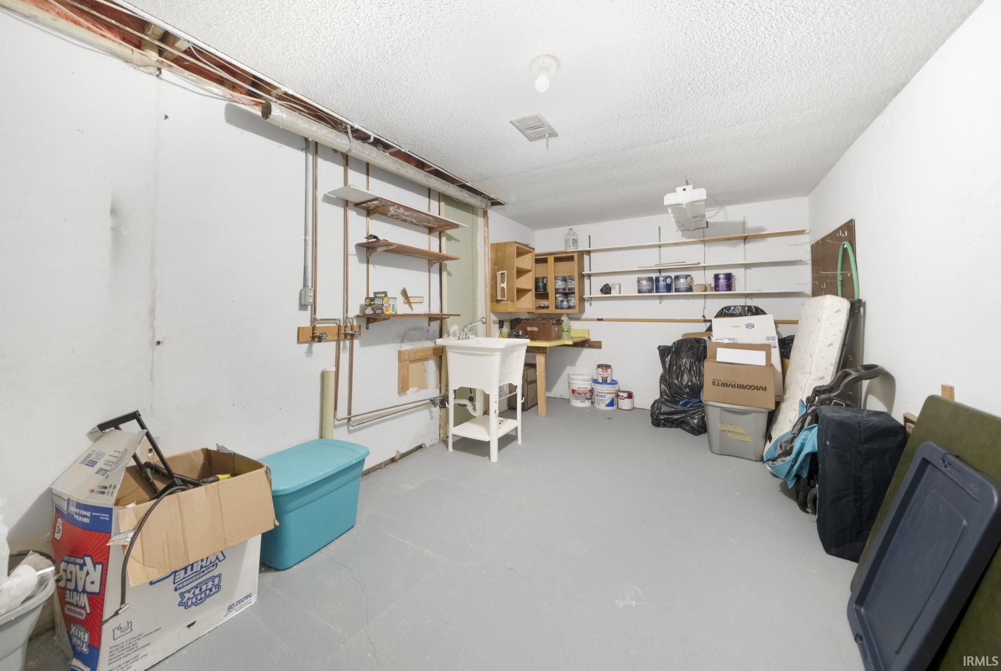 2127 Bayside Court Fort Wayne, IN 46804 - Photo 23 of 35