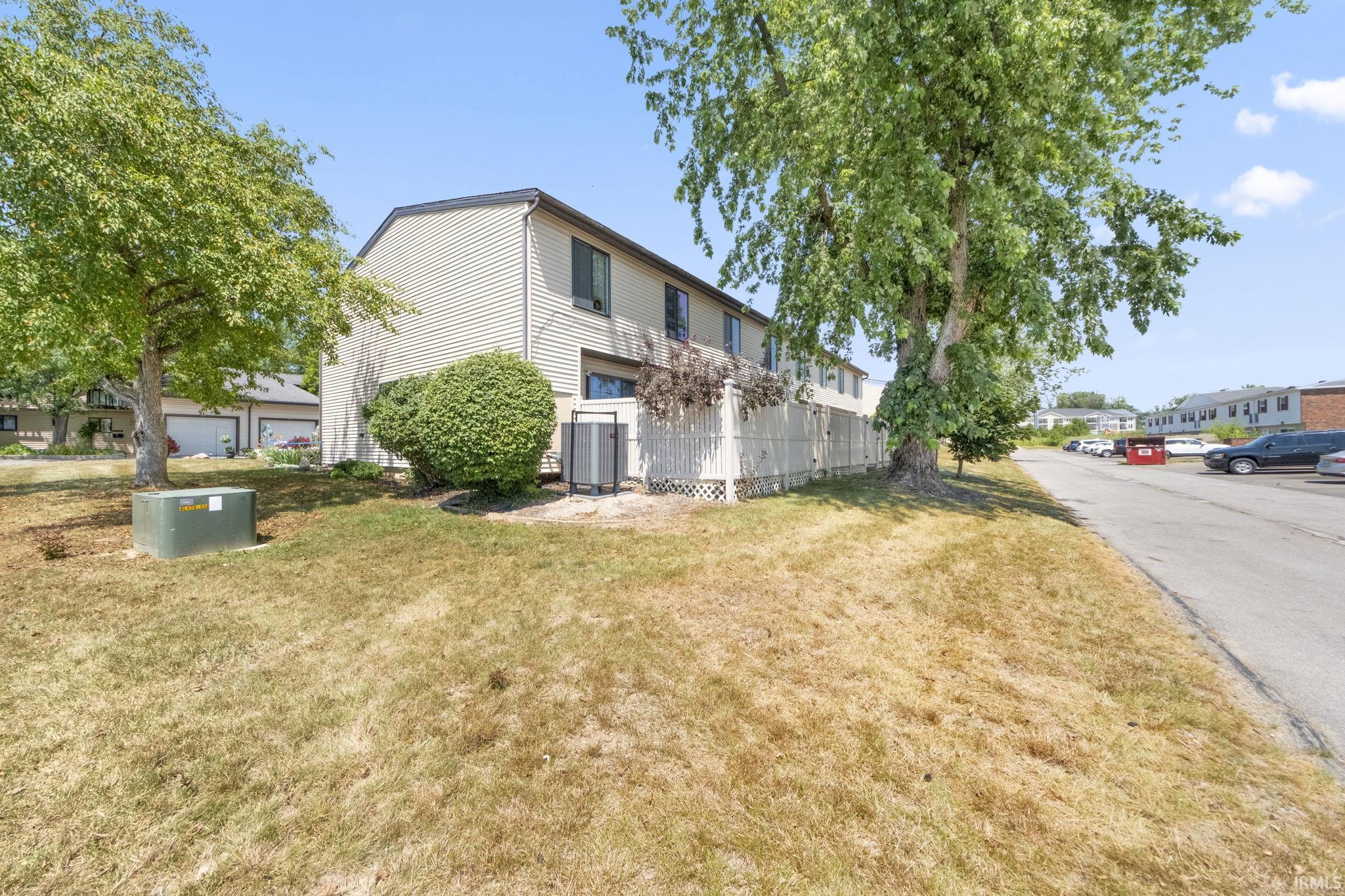 2127 Bayside Court Fort Wayne, IN 46804 - Photo 31 of 35