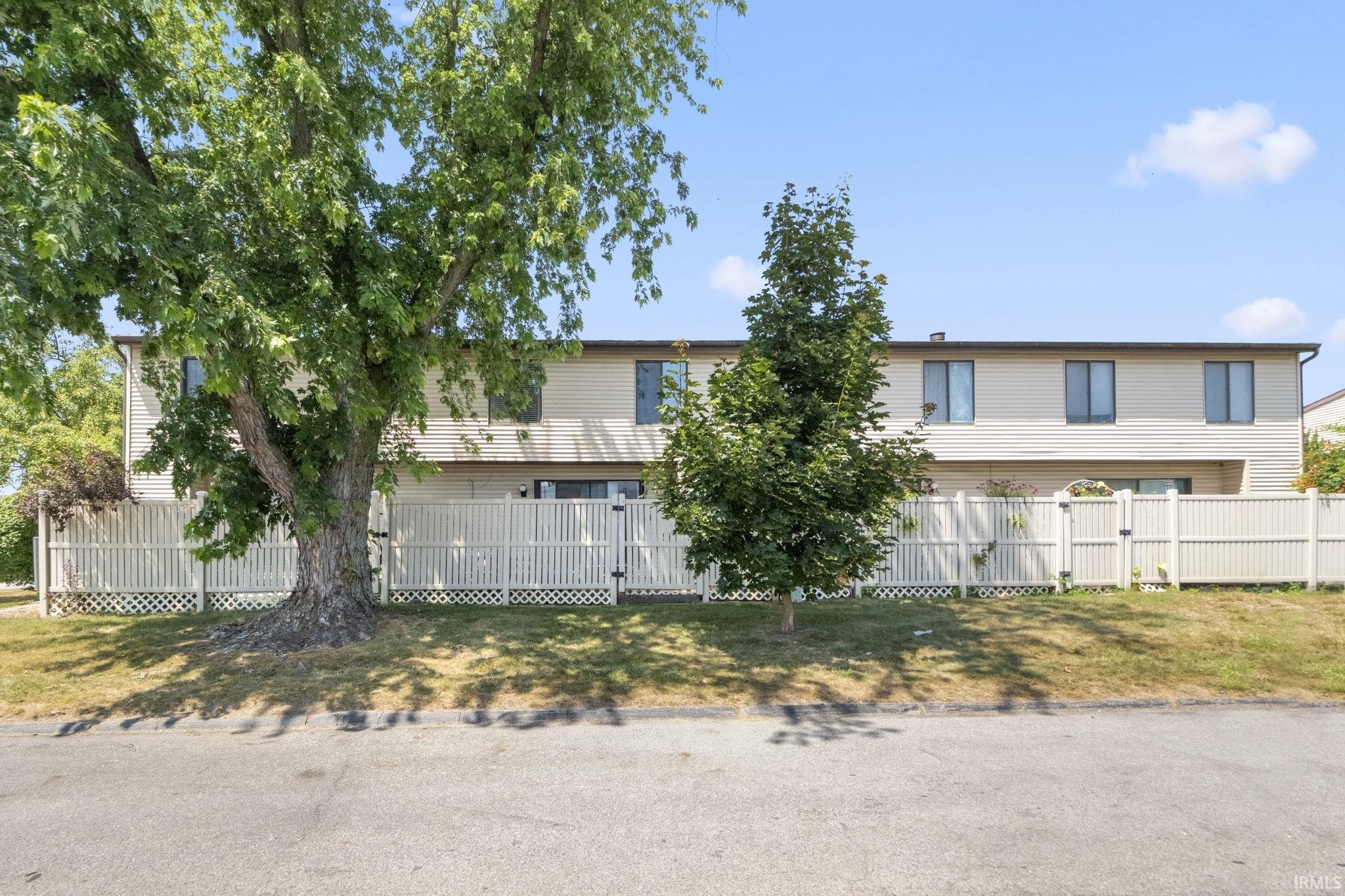 2127 Bayside Court Fort Wayne, IN 46804 - Photo 32 of 35