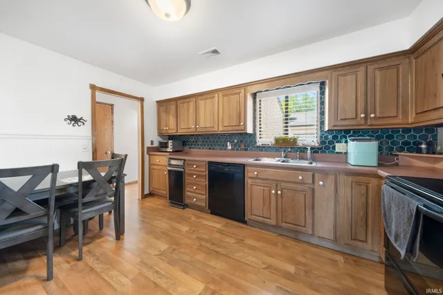 $175,900 | 2127 Bayside Court, Fort Wayne, IN 46804