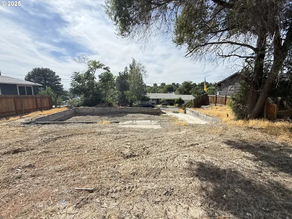 $37,000 | 712 Northwest 6th Street, Pendleton, OR 97801