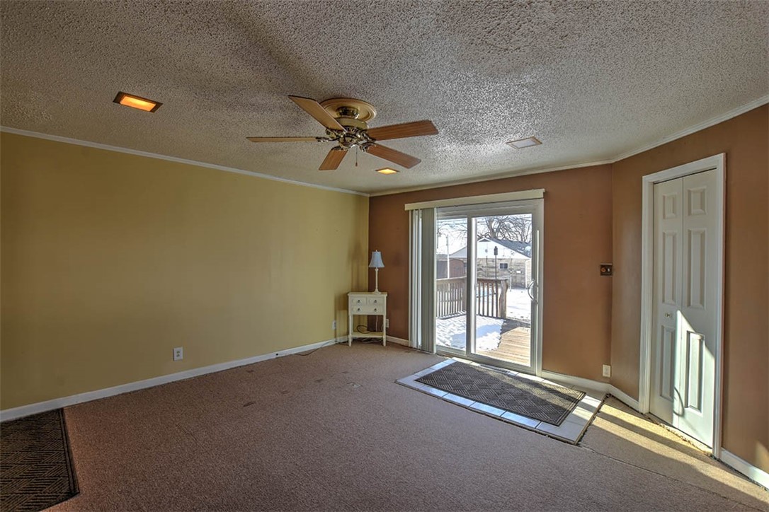 1107 North Oakcrest Avenue Decatur, IL 62522 - Photo 8 of 21