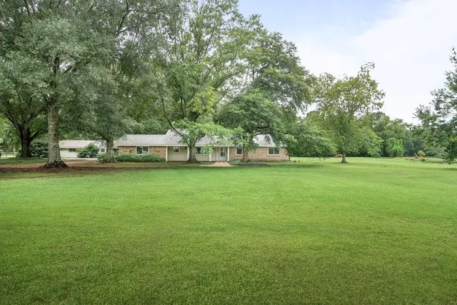 $399,000 | 78021 Donnie Road, Folsom, LA 70437