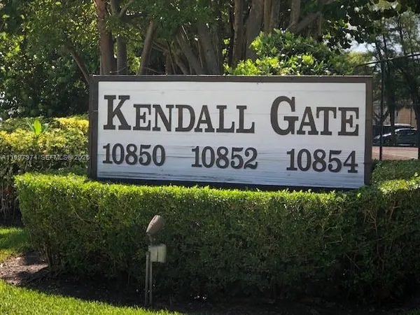 $1,900 | 10854 North Kendall Drive, Unit 316, Miami, FL 33176