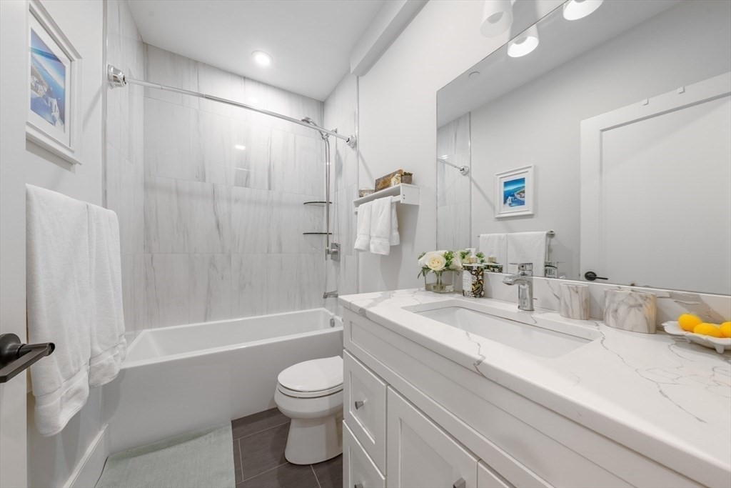 315 College Farm Road, Unit 1 Waltham, MA 02451 - Photo 11 of 15