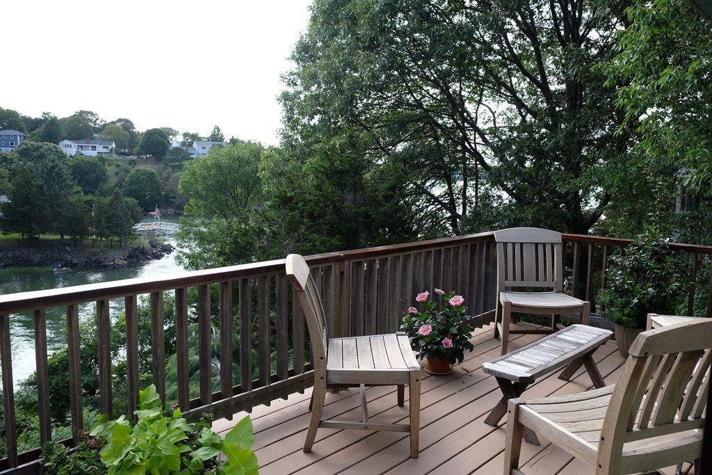 16 Pequot Road Marblehead, MA 01945 - Photo 2 of 16