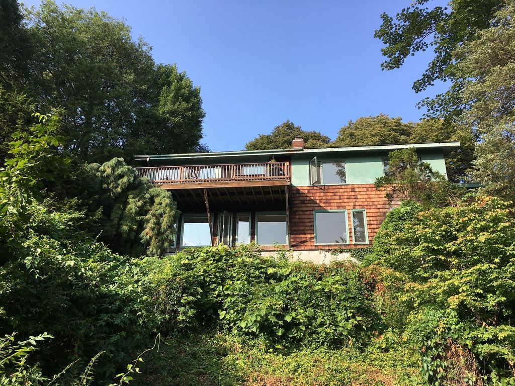 16 Pequot Road Marblehead, MA 01945 - Photo 3 of 16