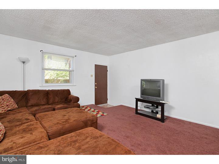 33 Cottage Gate Road Sicklerville, NJ 08081 - Photo 4 of 17