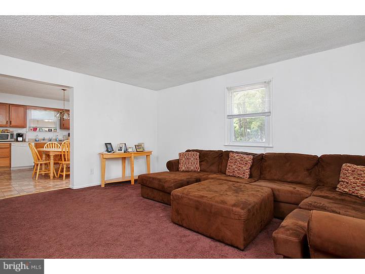 33 Cottage Gate Road Sicklerville, NJ 08081 - Photo 5 of 17