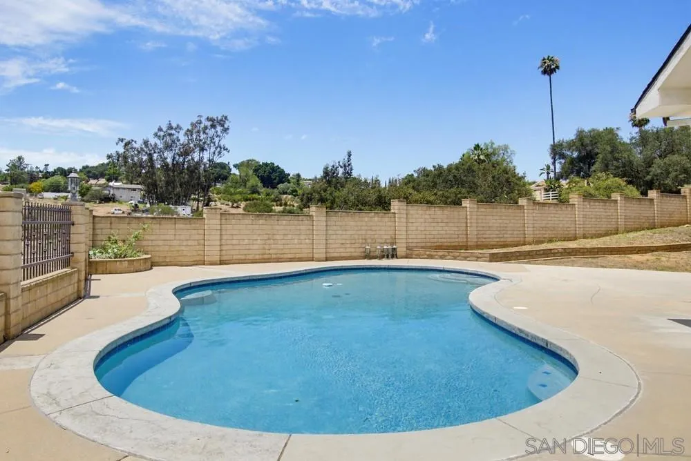 171 Dawn View Way El Cajon, CA 92021 - Photo 51 of 75