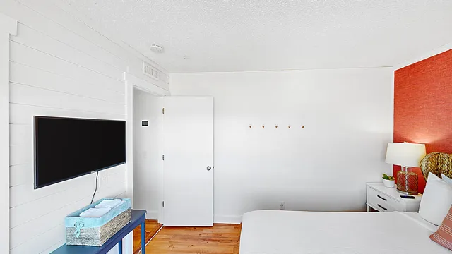 $635,000 | 1400 Ocean Boulevard, Unit 308B, Isle of Palms, SC 29451