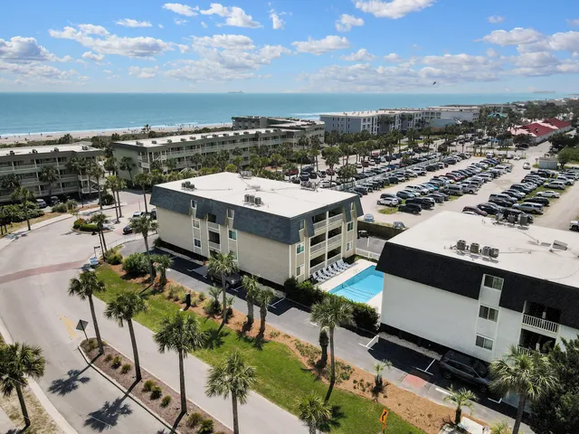 $635,000 | 1400 Ocean Boulevard, Unit 308B, Isle of Palms, SC 29451