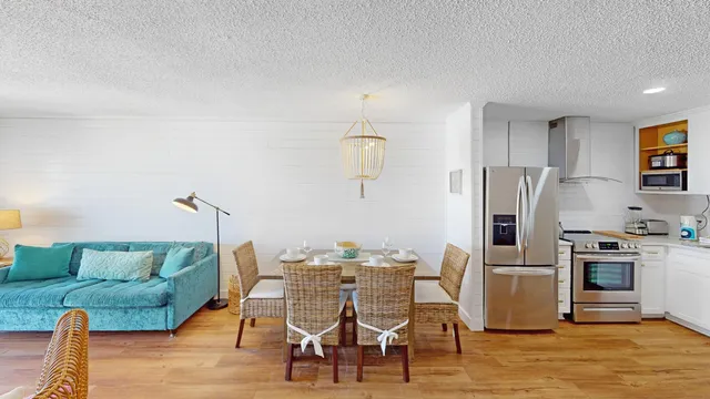 $635,000 | 1400 Ocean Boulevard, Unit 308B, Isle of Palms, SC 29451