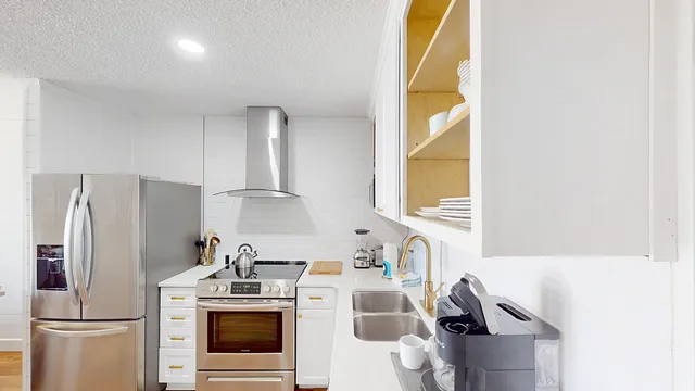 $635,000 | 1400 Ocean Boulevard, Unit 308B, Isle of Palms, SC 29451