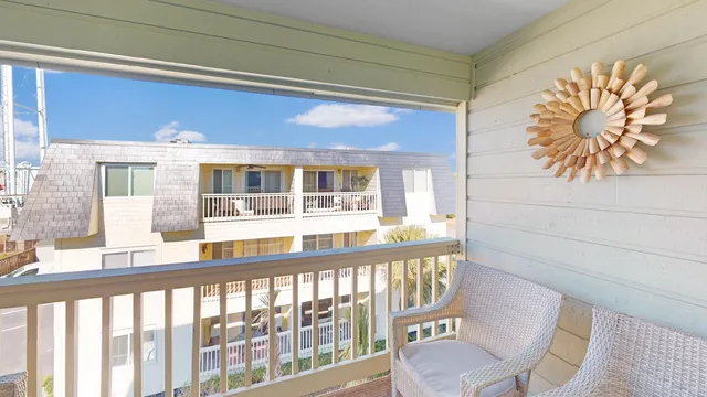 $635,000 | 1400 Ocean Boulevard, Unit 308B, Isle of Palms, SC 29451