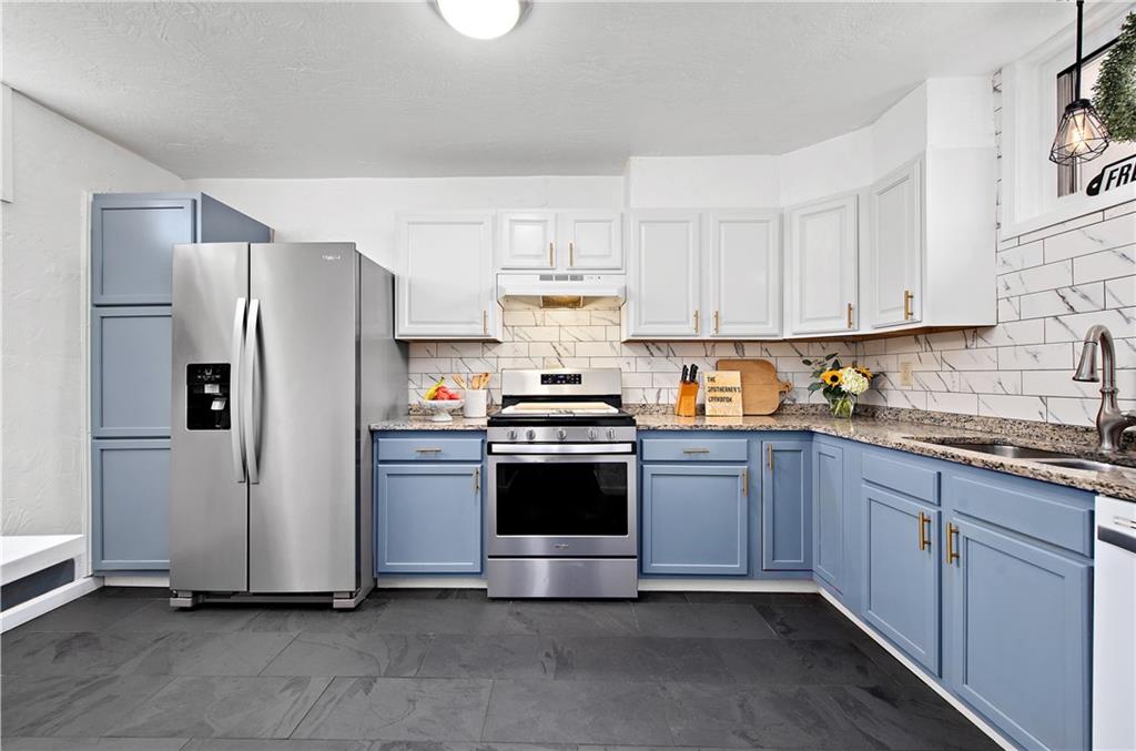 2722 Shelly Street Pittsburgh, PA 15203 - Photo 8 of 25 Gallery Image 8