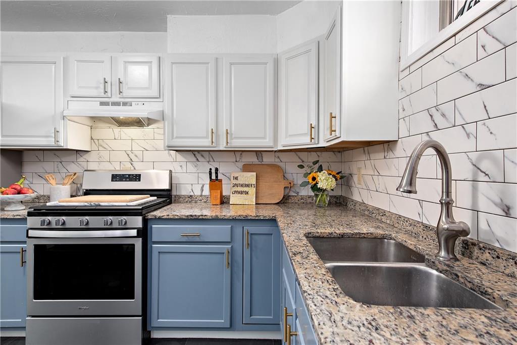 2722 Shelly Street Pittsburgh, PA 15203 - Photo 10 of 25 Gallery Image 10
