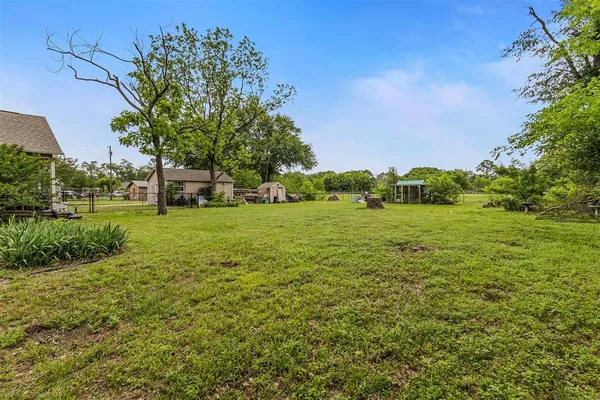 $340,000 | 914 Griffith Avenue, Terrell, TX 75160