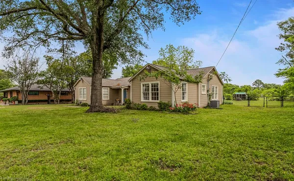 $340,000 | 914 Griffith Avenue, Terrell, TX 75160