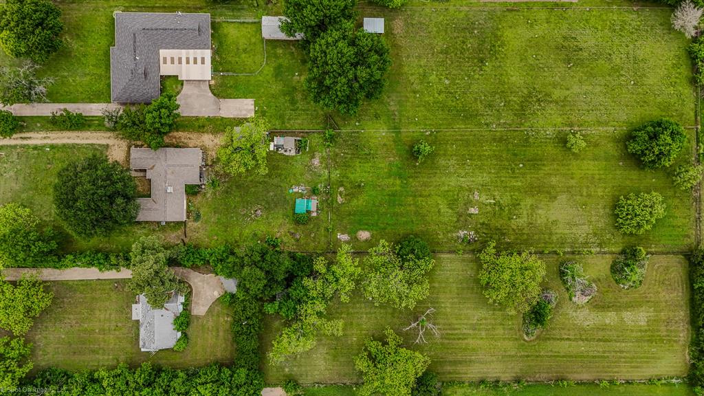 914 Griffith Avenue Terrell, TX 75160 - Photo 32 of 32 a aerial view of a house with a yard