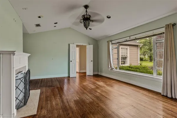 $340,000 | 914 Griffith Avenue, Terrell, TX 75160