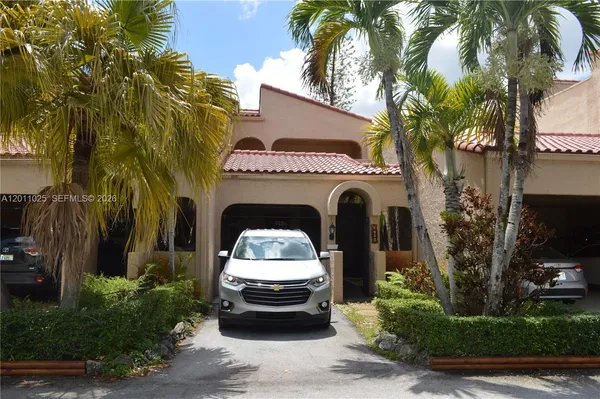 $545,000 | 3932 Estepona Avenue, Unit 7D5, Doral, FL 33178