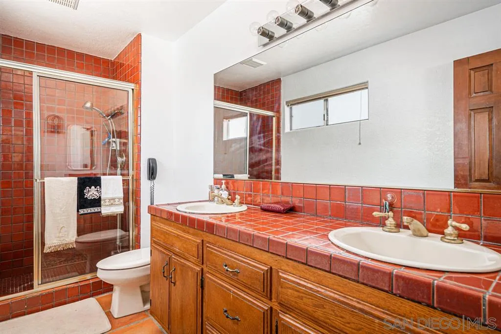 1631 Eastside Road El Cajon, CA 92020 - Photo 16 of 25 Gallery Image 16
