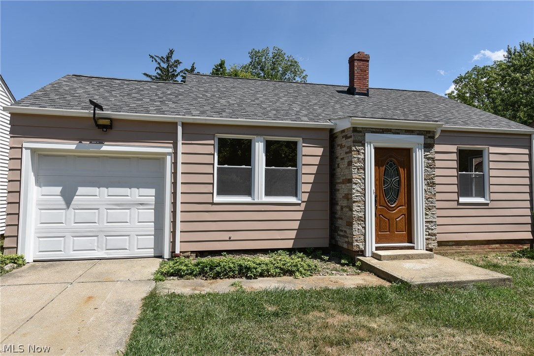 1687 Overbrook Road Lyndhurst, OH 44124 - Photo 1 of 15