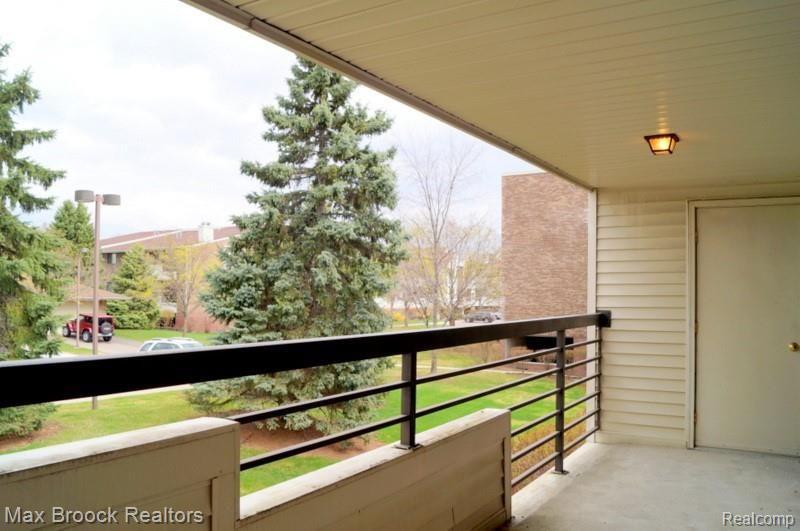 30414 Orchard Lake Road, Unit 7 Farmington, MI 48334 - Photo 10 of 22