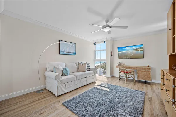 $1,250,000 | 450 Ocean Drive, Unit PH3, Juno Beach, FL 33408