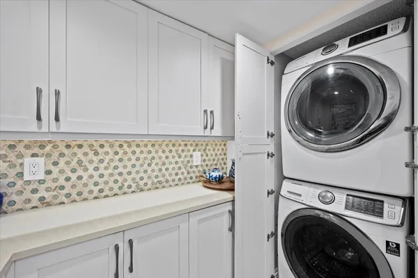 $1,250,000 | 450 Ocean Drive, Unit PH3, Juno Beach, FL 33408