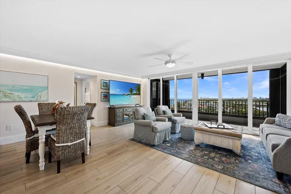 $1,250,000 | 450 Ocean Drive, Unit PH3, Juno Beach, FL 33408