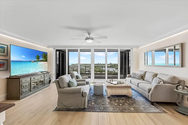 $1,250,000 | 450 Ocean Drive, Unit PH3, Juno Beach, FL 33408