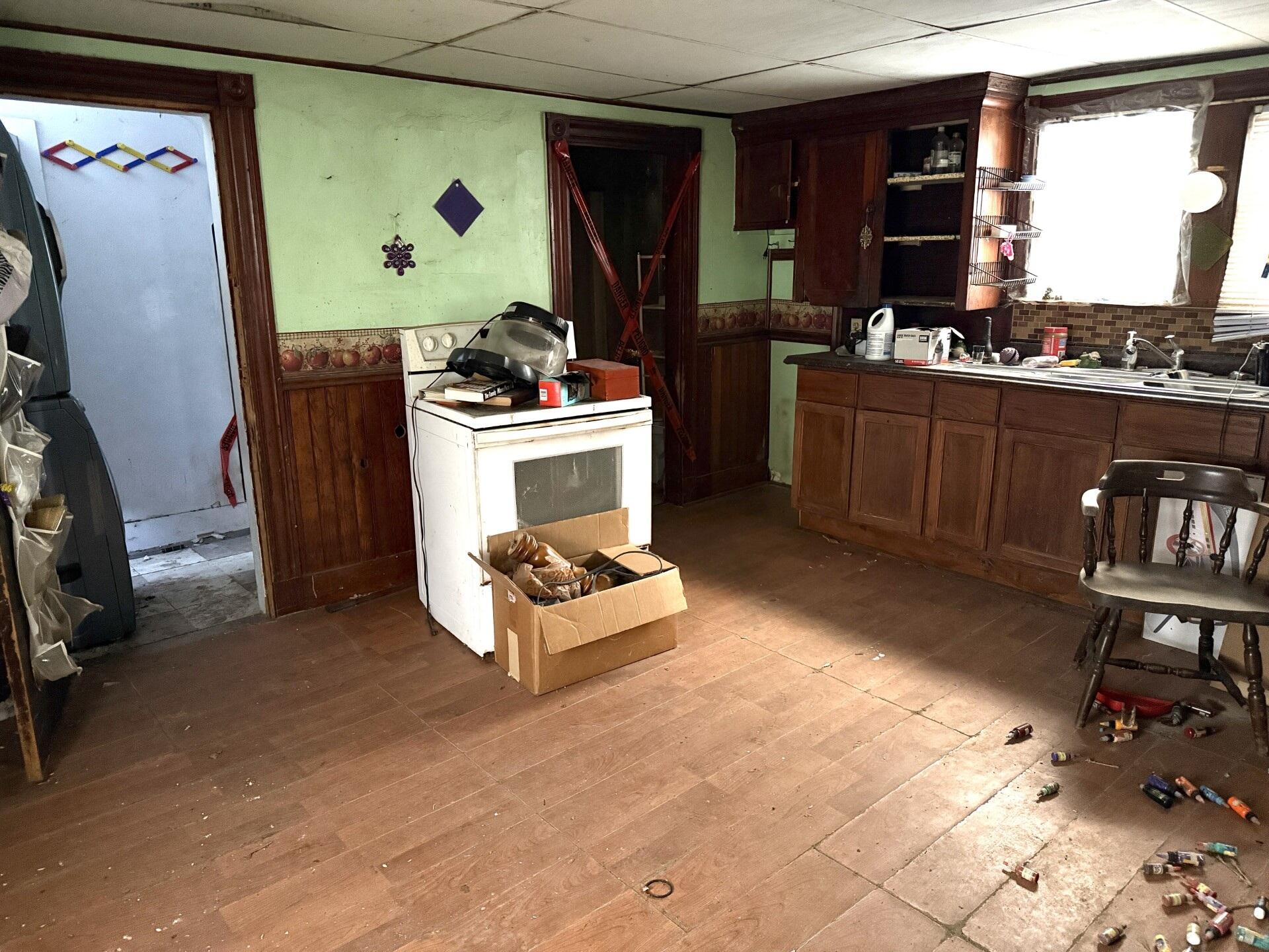 26 Redington Street Waterville, ME 04901 - Photo 5 of 6 5. Interior - Kitchen