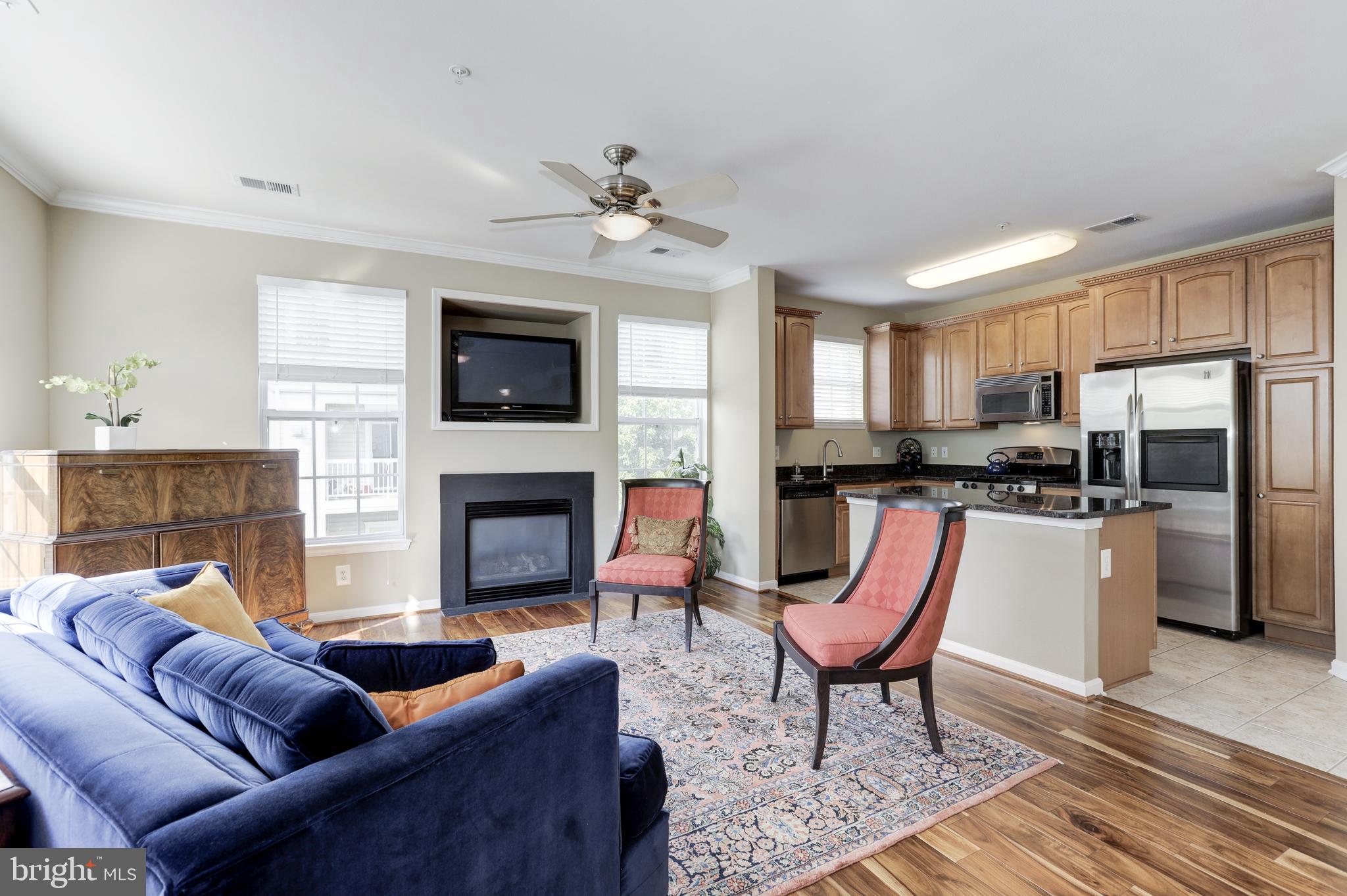 13105 Marcey Creek Road Herndon, VA 20171 - Photo 4 of 25 Move Right In