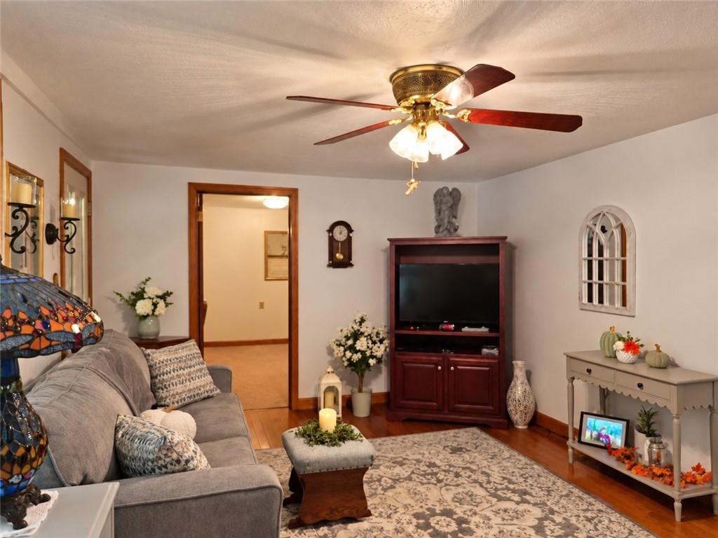 406 Herman Road Butler, PA 16002 - Photo 5 of 49 Gallery Image 5