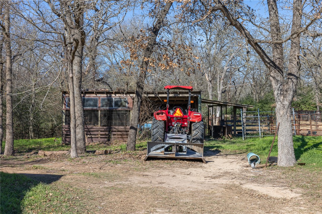 10466 Old Hearne Road Hearne, TX 77859 - Photo 5 of 16