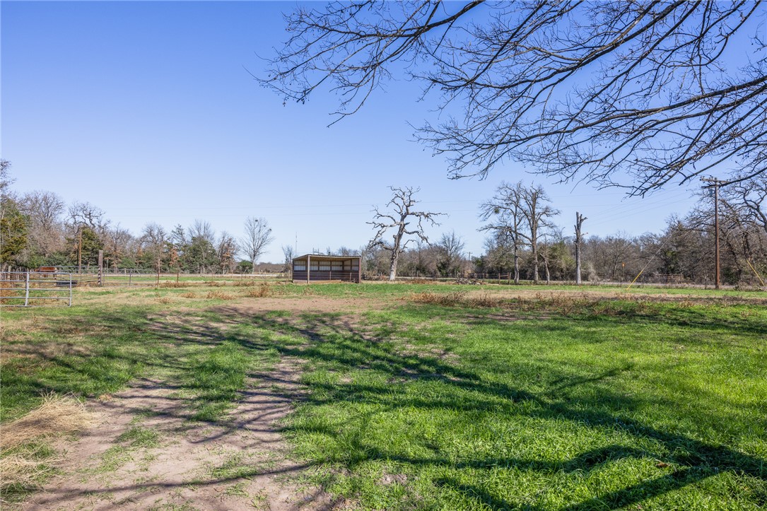 10466 Old Hearne Road Hearne, TX 77859 - Photo 7 of 16