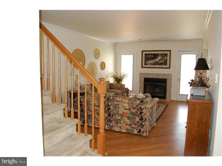 1653 Covington Road, Unit 27 Yardley, PA 19067 - Photo 4 of 20 Living Room