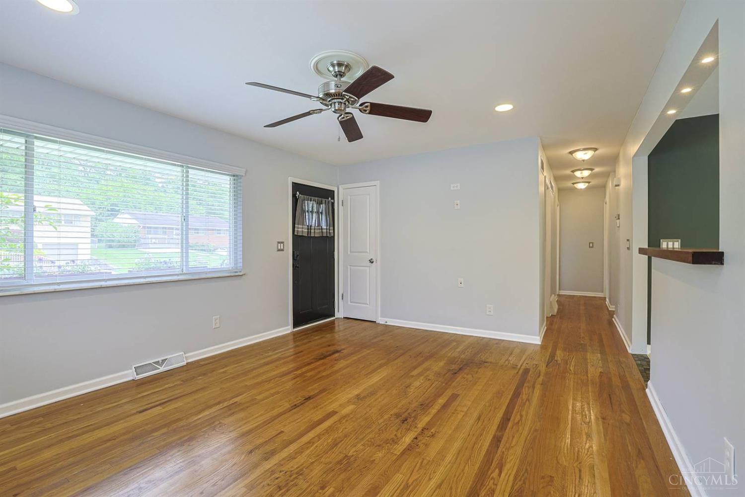 3958 Ridgecombe Drive Cincinnati, OH 45248 - Photo 5 of 34 Gallery Image 5