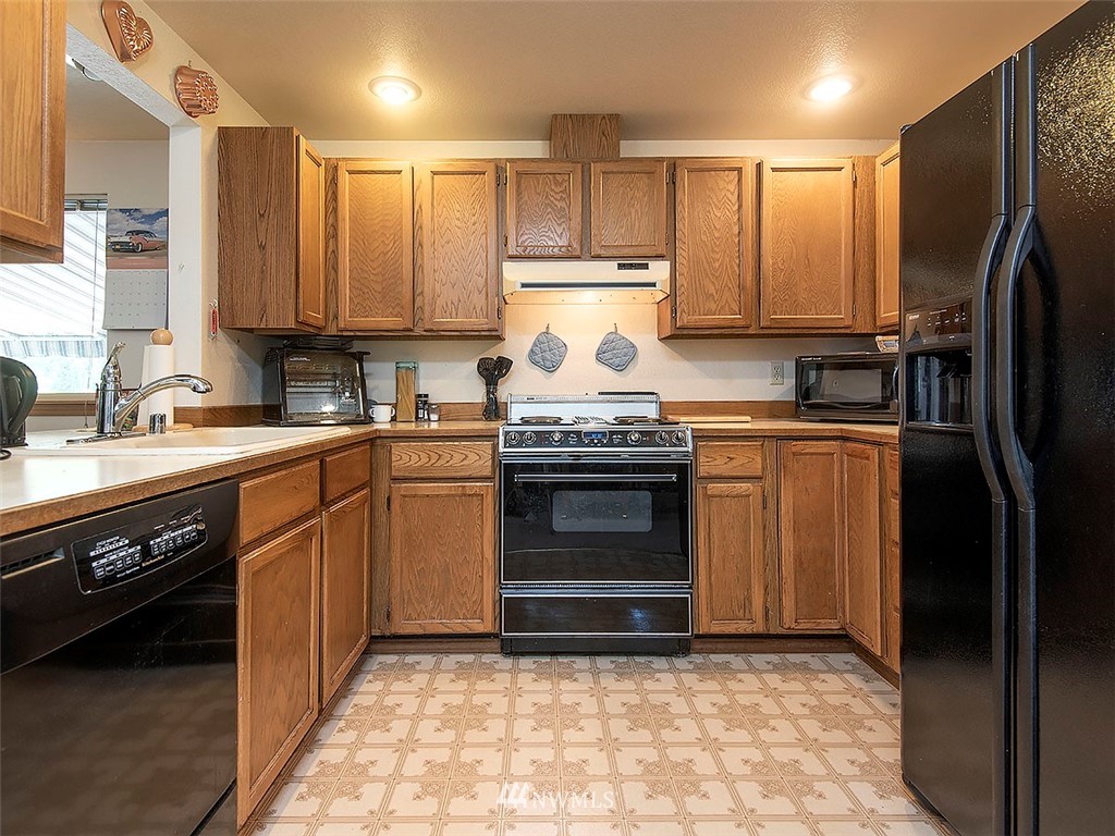 23424 13th Place West Bothell, WA 98021 - Photo 7 of 26